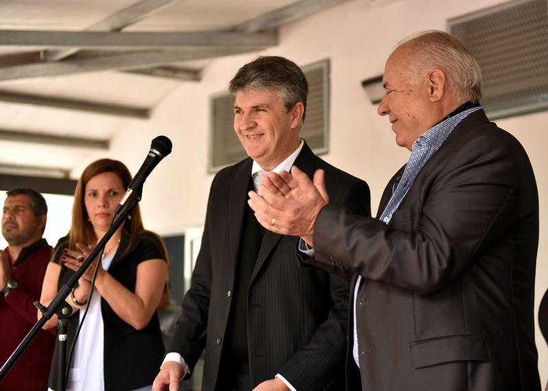 PP | Regueiro inauguró las reformas de la Primaria 8 y la Secundaria 304