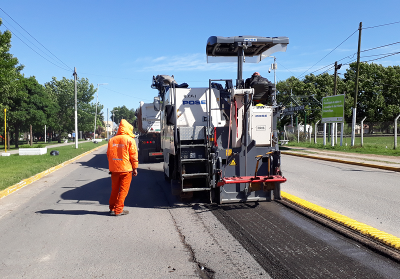 SV | Asfaltan seis cuadras de la calle Laprida en Domselaar