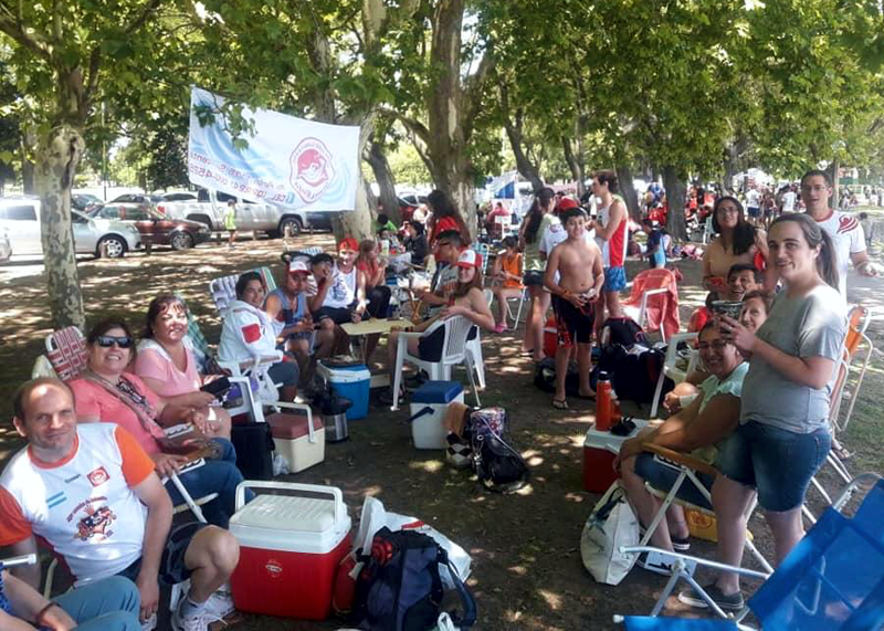 SV | Fin de año a toda competencia para el natatorio Marea Roja