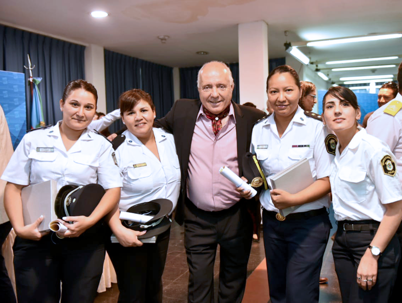 PP | Homenajearon los policías destacados en servicio y a los Bomberos Voluntarios