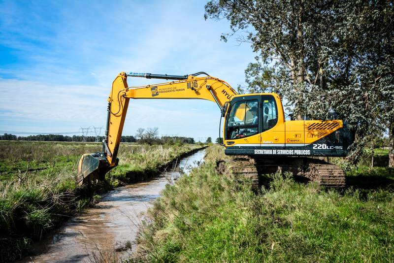 PP | Realizaron tareas de limpieza y zanjeo en el barrio El Roble
