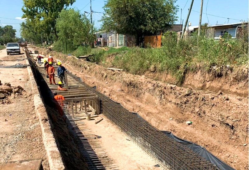 RG | Pavimentan la Avenida Espora hasta el límite con Presidente Perón