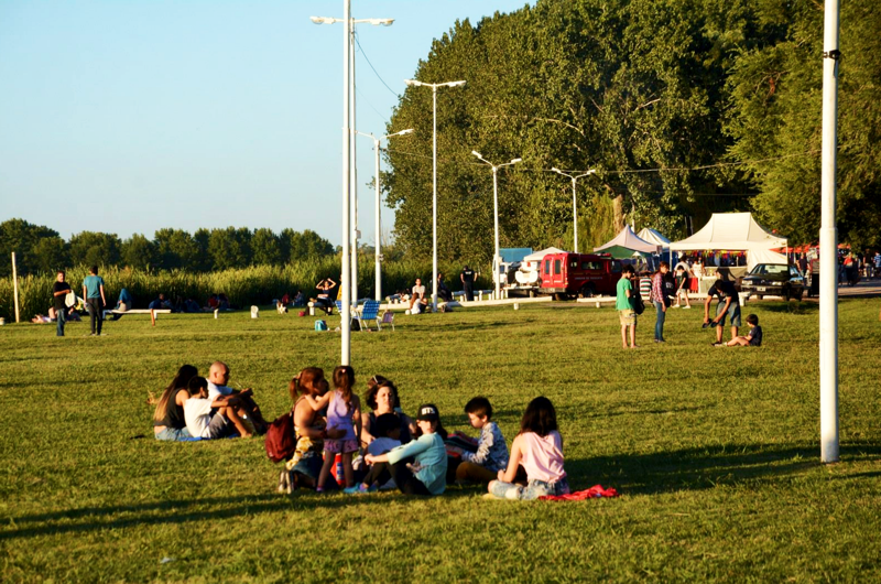 SV | Construirán 25 puestos para instalar una Feria de Emprendedores en la Laguna