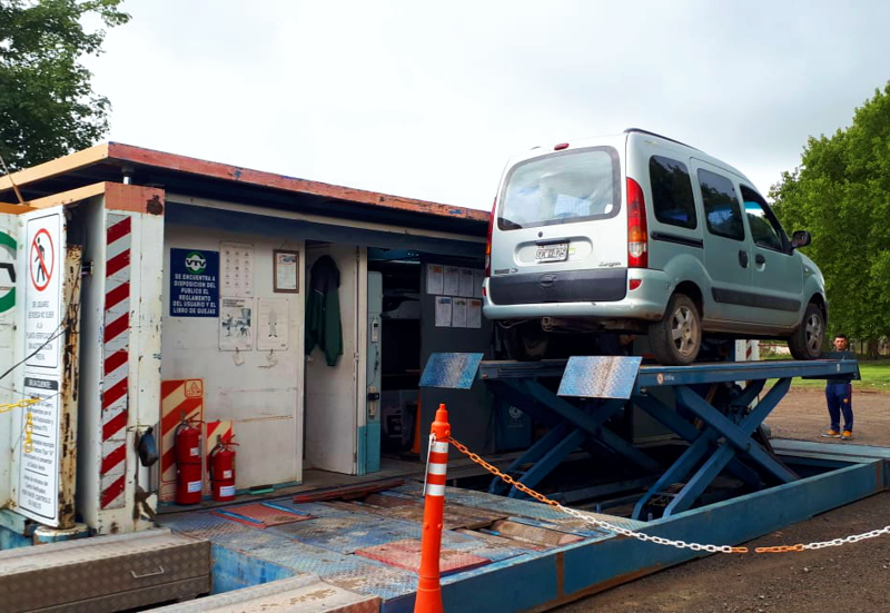 SV | Ya atiende la planta móvil de la VTV en la estación San Vicente