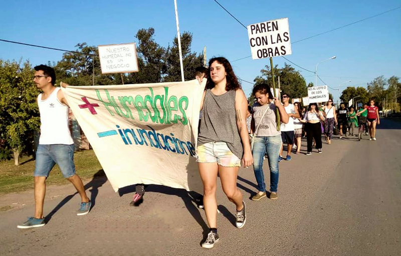 SV | Un centenar de personas movilizaron hasta el humedal de la Laguna