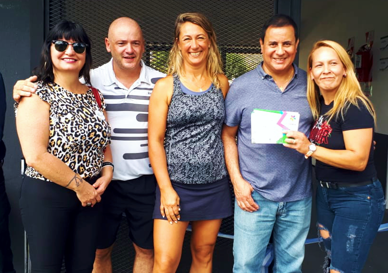 SV | Gómez inauguró un playón deportivo en el barrio Villa Coll