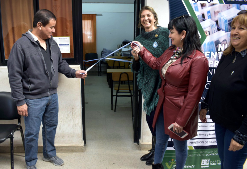 SV | Inauguraron el Centro de Impresión Municipal para licencias de conducir