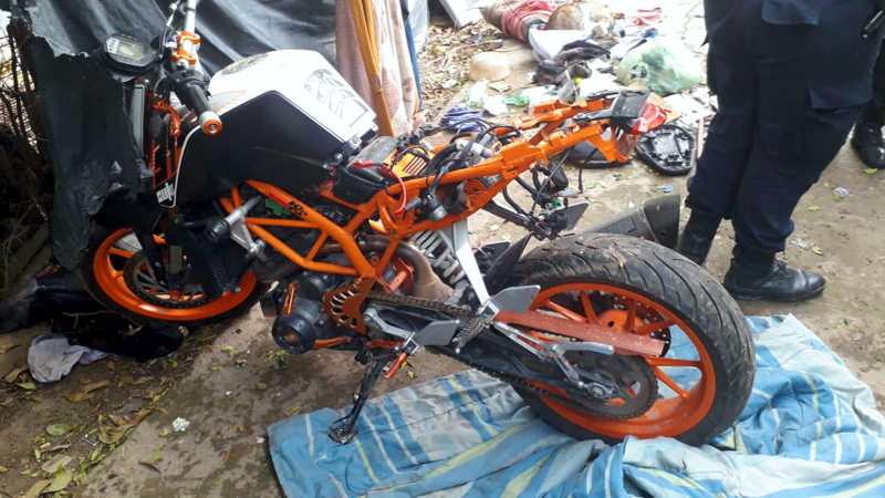 PP | Detienen a un hombre y una mujer con vehículos robados