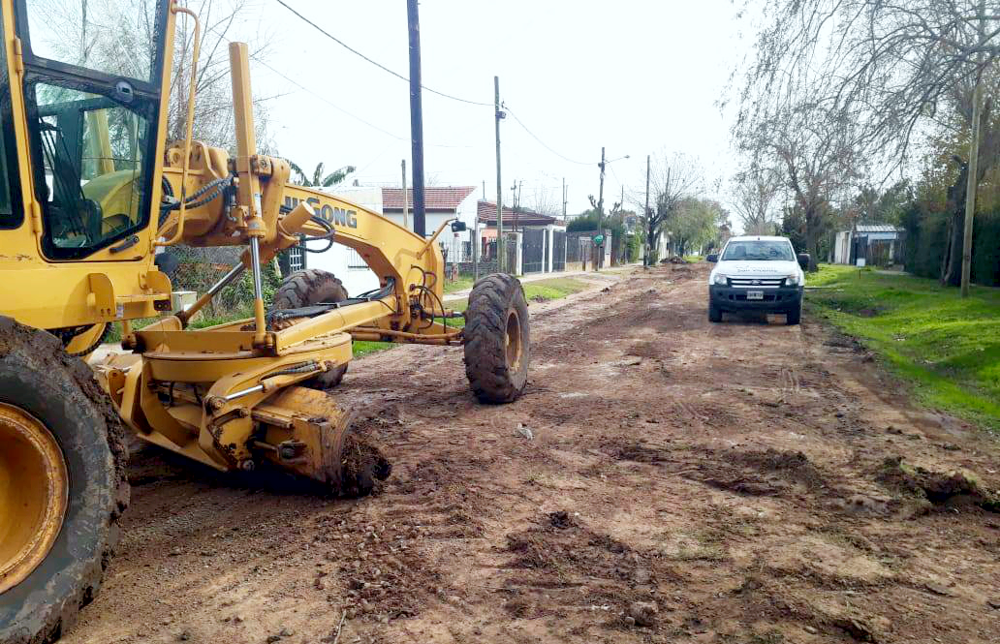SV | Intensos trabajos del Municipio para poner en condiciones calles del distrito