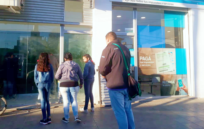 PP | Instalaron una sucursal de Provincia NET que permite extraer efectivo