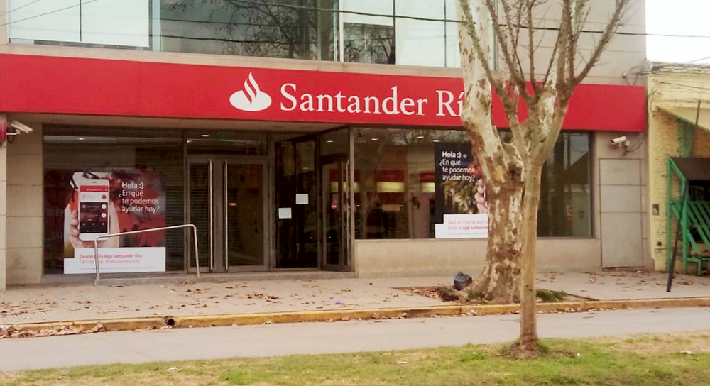 SV | Pésimo servicio del banco Santander Río de San Vicente