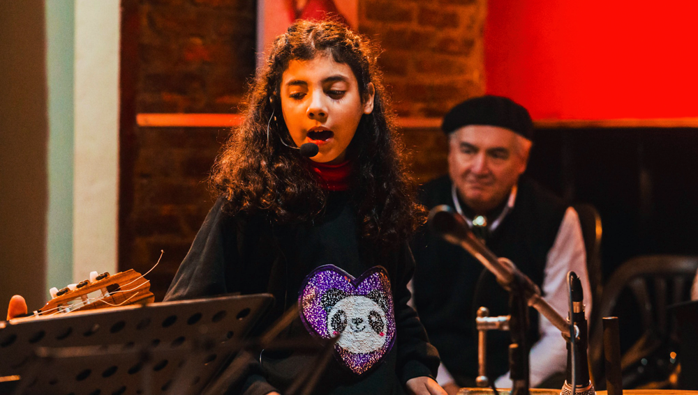 SV | Cultura > Nueva actividad artística en el espacio Latte Café