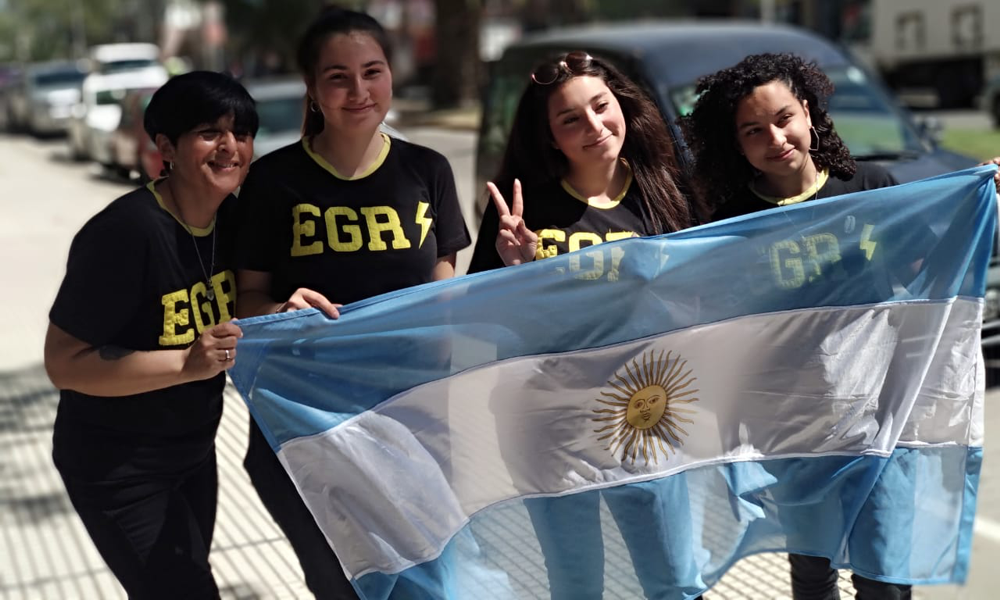 SV | Educación > Tres alumnas de la Escuela Agraria 1 representan al país en Brasil