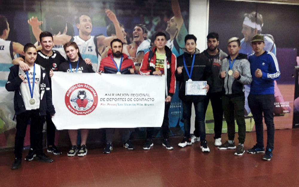 SV | Deportes de contacto > Tres sanvicentinos entrenan en el CeNARD