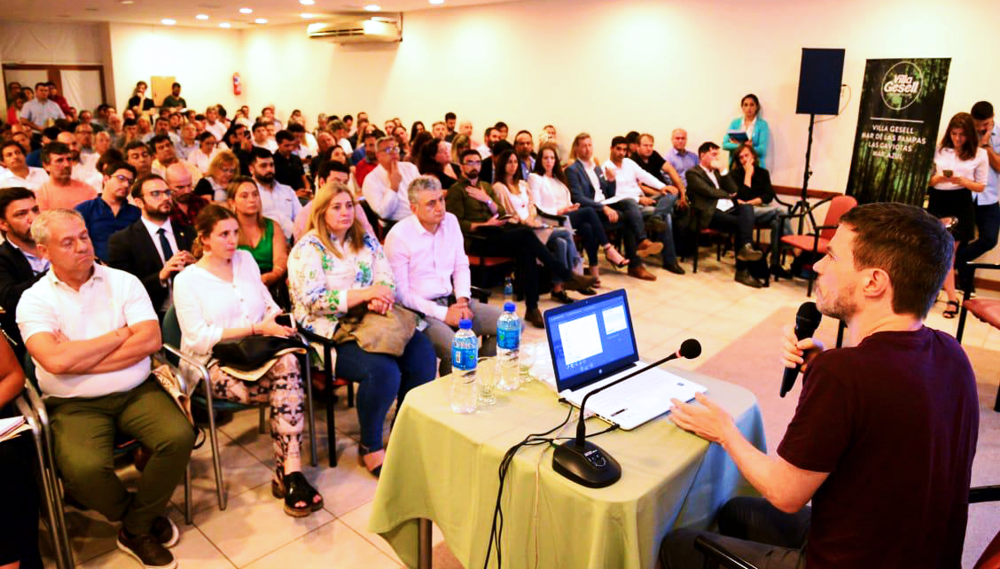 Gesell | Augusto Costa se reunió con 70 representantes de Cultura y Turismo de distritos bonaerenses