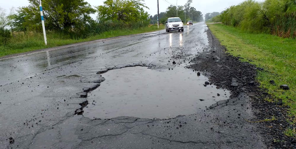 San Vicente | Automovilistas preocupados por el estado de la avenida Rivadavia