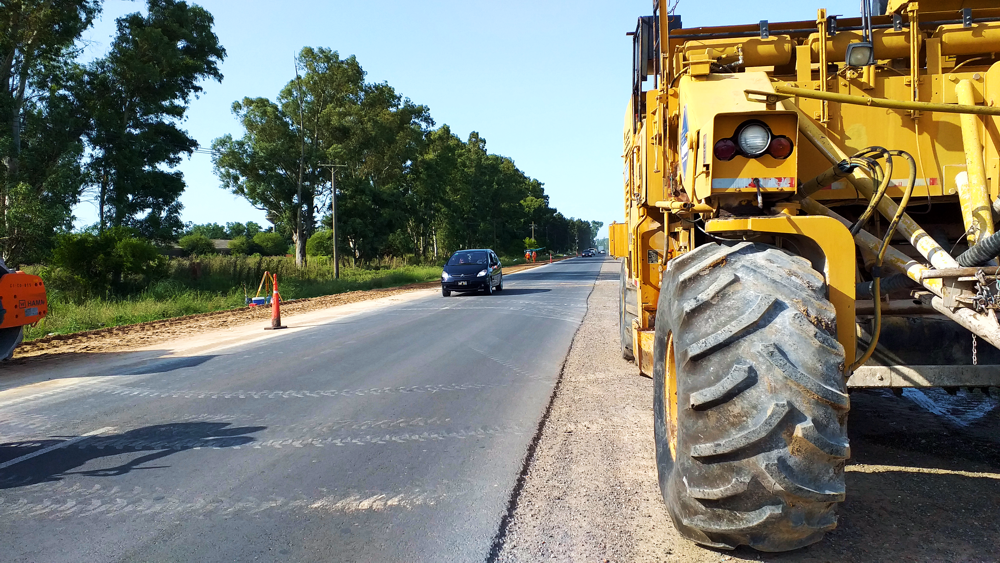 Ruta 16 | Retomaron los trabajos de repavimentación del Camino de las Latas