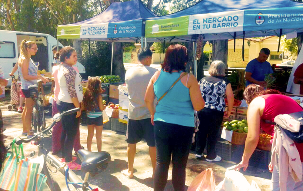 Economía | Potencian «El mercado en tu barrio» en las tres localidades sanvicentinas