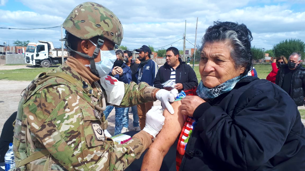 Llegó el Ejército a San Vicente | Vacunarán y cocinarán para los barrios más afectados por la crisis del coronavirus