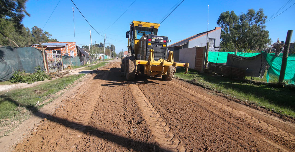 Obras y servicios | Continúa avanzando el “Plan Integral de Mejoras” en barrios del distrito
