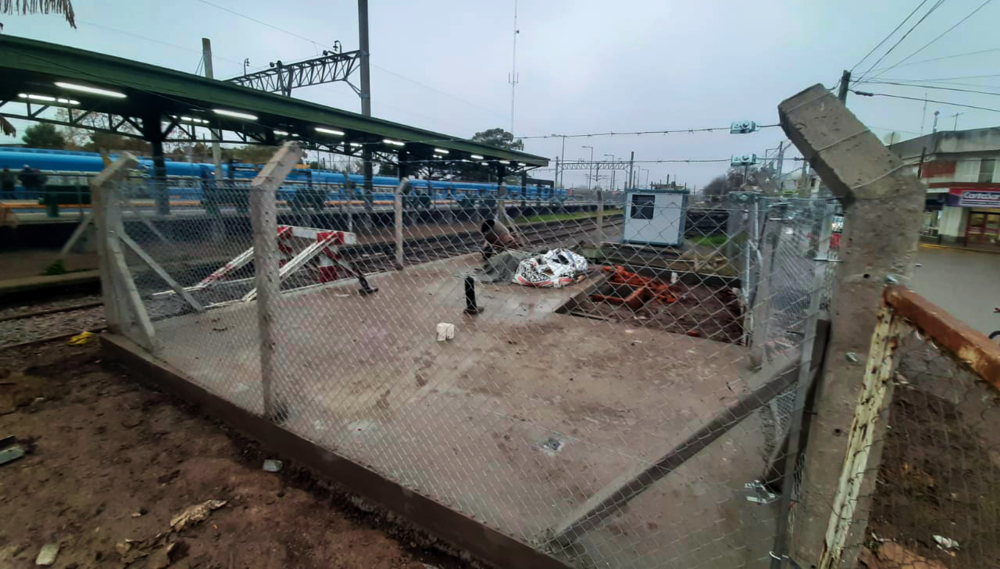 Alejandro Korn | Comienzan a construir dársena para colectivos en la estación de trenes