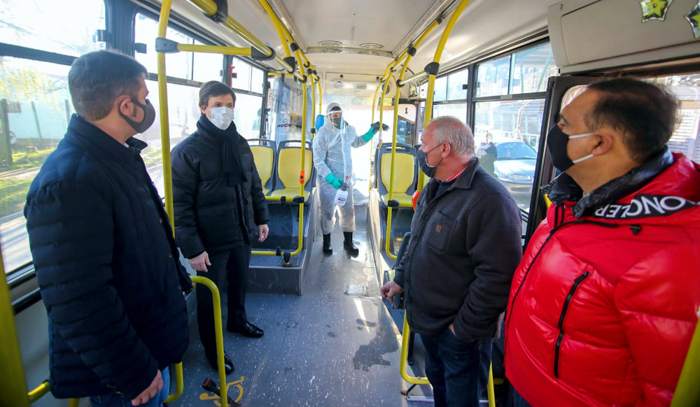 San Vicente | Funcionarios provinciales supervisaron el protocolo de desinfección en colectivos