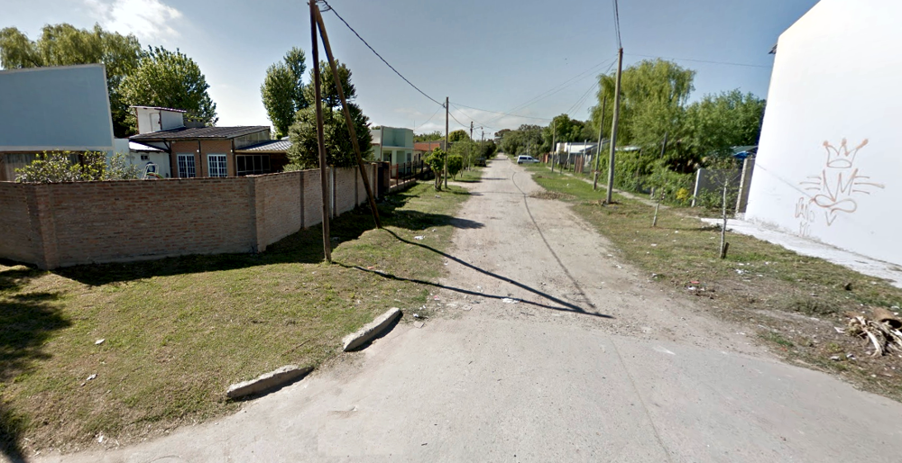 Video | Un delincuente asaltó y golpeó a una niña de 13 años en el barrio Versailles de Korn