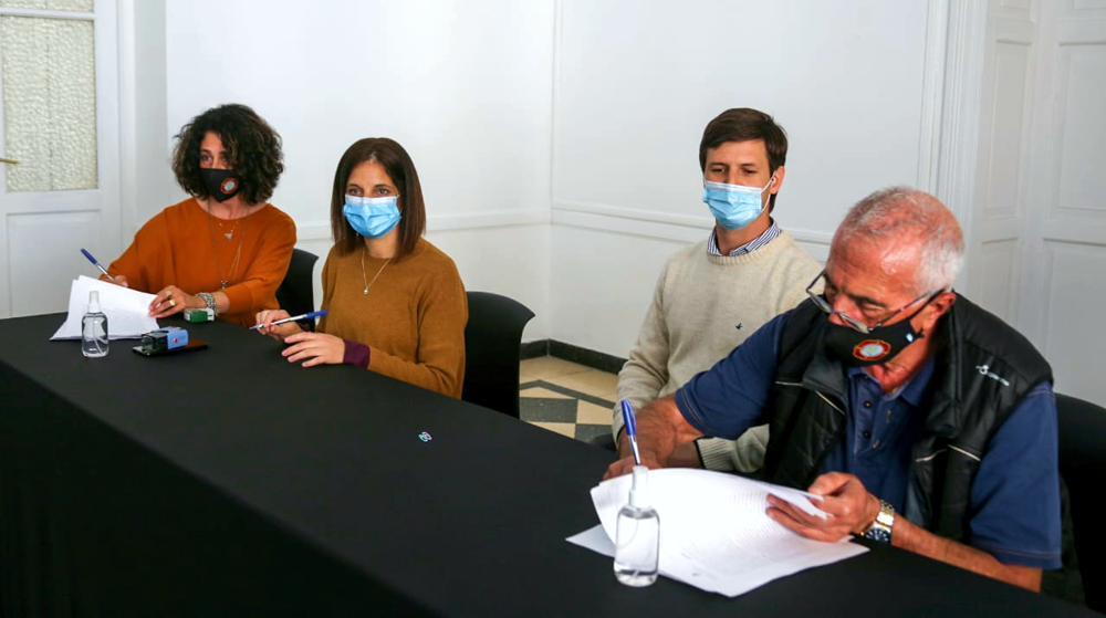 Convenio | Bomberos Voluntarios de San Vicente recibió una ayuda económica del Estado