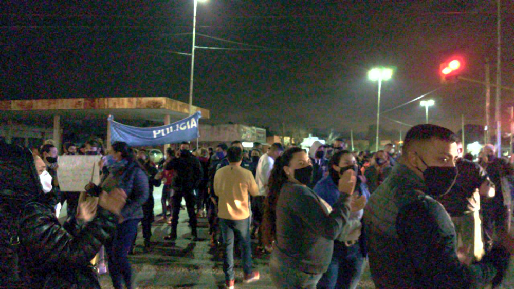 Reclamo | La protesta policial se extendió ayer a San Vicente