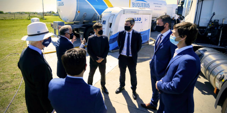 Inversión | Buquebus adquirió nuevos generadores eléctricos y dos camiones ecológicos