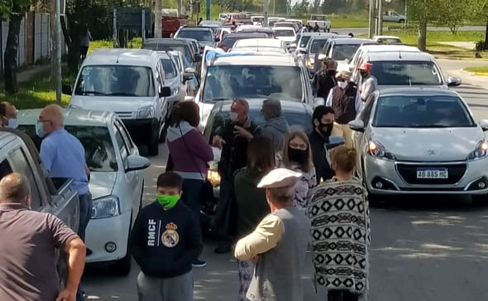 La Sociedad Rural de San Vicente realizó un «camionetazo» por calles de la ciudad