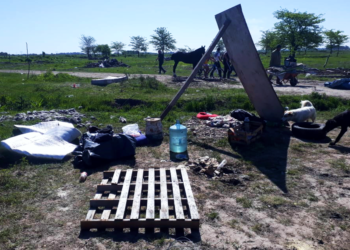 Guernica | Los detienen intentando armar una casilla en terrenos de la toma