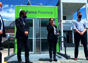 Guernica | Inauguraron nuevos cajeros automáticos frente al hospital Cecilia Grierson