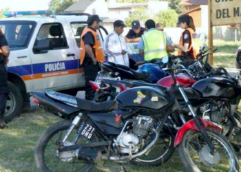 San Vicente | Detienen a una pareja de motociclistas tras una persecución que terminó en Guernica