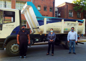 Servicios | ACUMAR entregó un camión volcador al Municipio de Presidente Perón