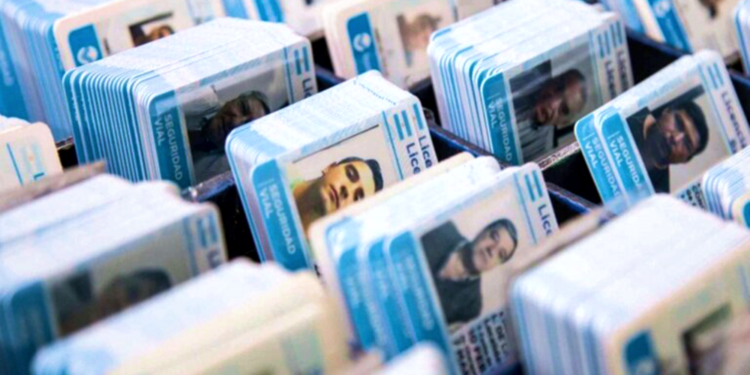 Extienden por 180 días el vencimiento de las licencias de conducir en la provincia de Buenos Aires
