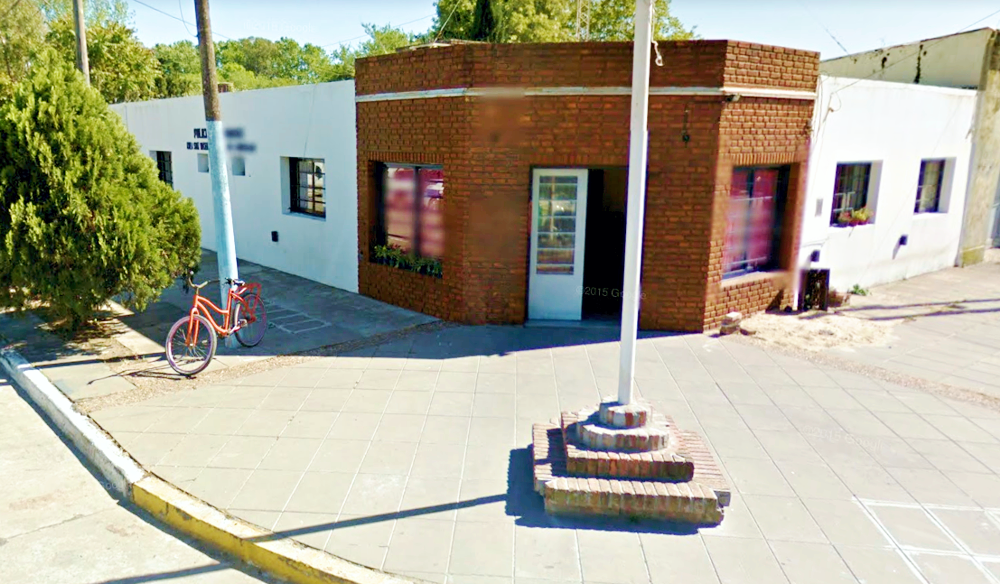 Domselaar | La policía realizó tres allanamientos y detuvo a dos delincuentes menores de edad