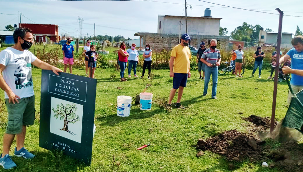 Domselaar | Vecinos de Los Olivos comenzaron con las mejoras en la plaza del barrio