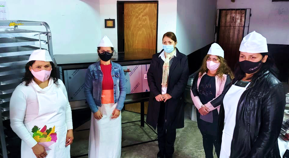 Presidente Perón | Entregaron equipamiento a emprendedores del distrito