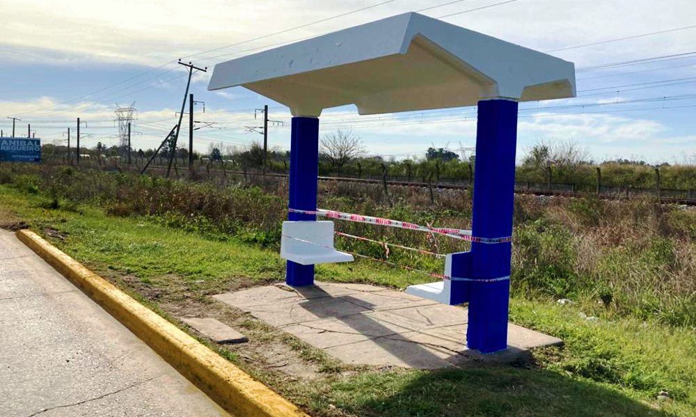 Guernica | Voluntarios realizaron limpieza y pintura en refugios para colectivos de la ciudad
