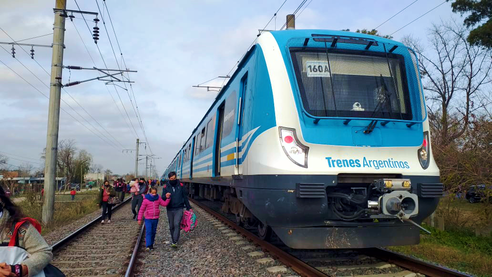 Guernica | El tren atropello y mato a una mujer en Parque Americano