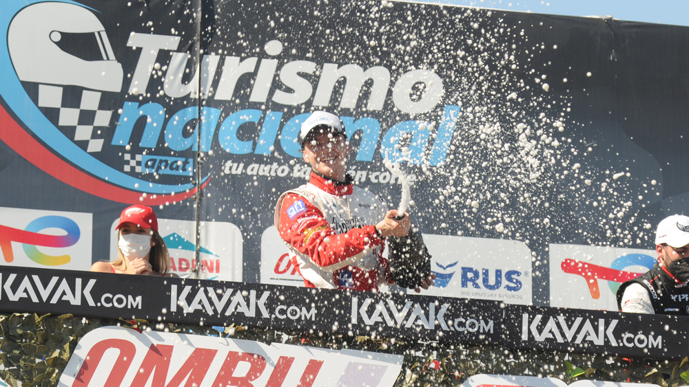Turismo Nacional | Obra maestra de Gastón Iansa en el autódromo de Rosario