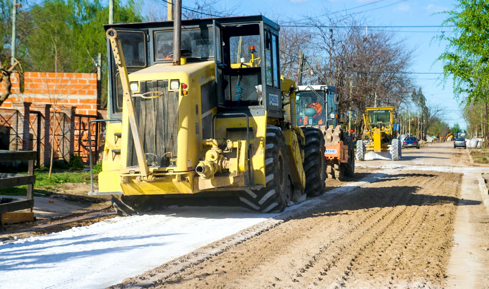 San Vicente | Etapa final para la obra de cordón cuneta y consolidado en la avenida San Martín