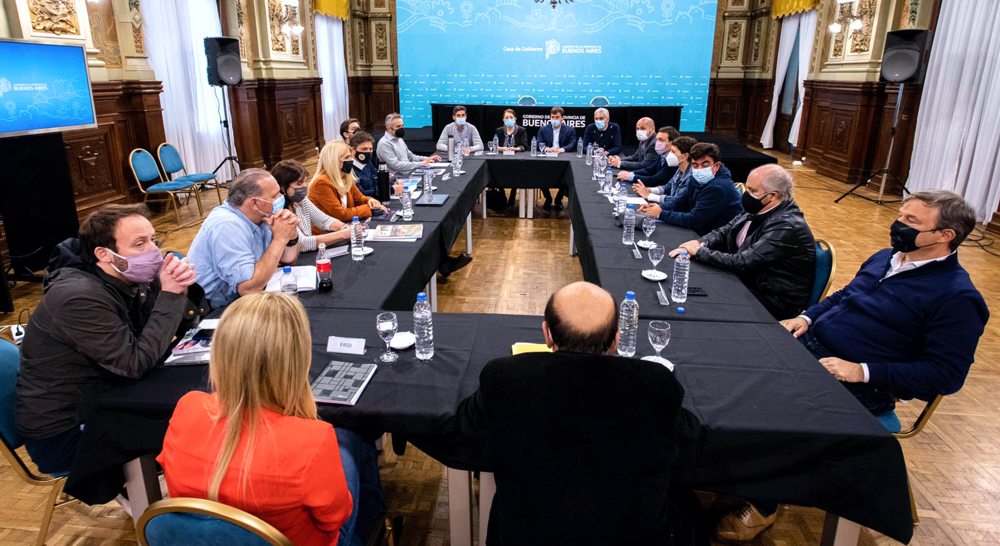 La Plata | Axel Kicillof se reunió con intendentes de la tercera sección electoral