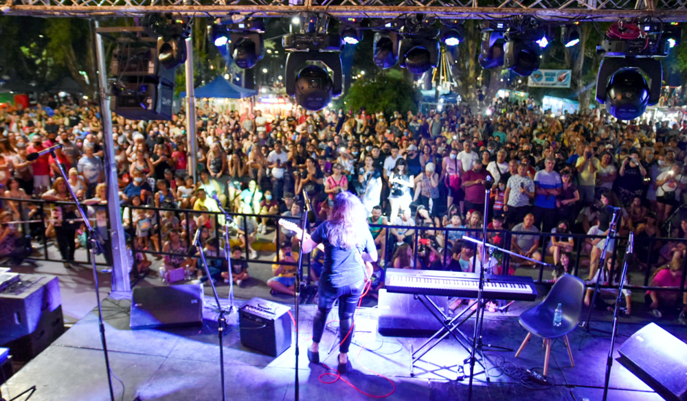 Espectáculos | “Descubrí San Vicente, Pueblo Gastronómico” finalizó con recitales de primer nivel