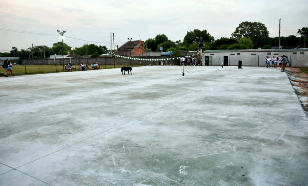 Deportes | El Club Social inauguró un playón deportivo en su sede de Ruta 210