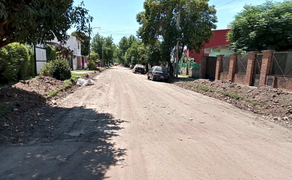 Guernica | Comenzaron los trabajos previos para asfaltar la Calle 110 en La Yaya