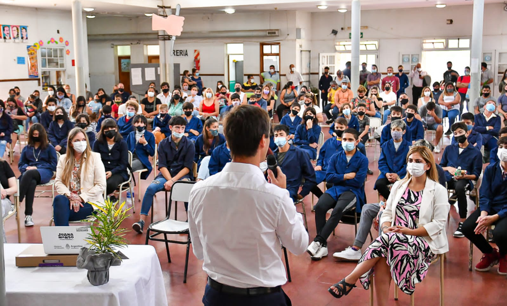 San Vicente | Entregaron 187 computadoras del programa Conectar Igualdad en la Técnica 2