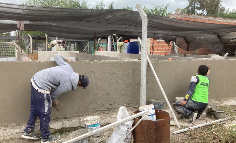 San Vicente | El Refugio Patitas de San Vicente avanza en la construcción de caniles