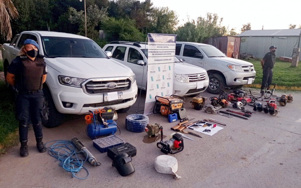 Domselaar | Detienen a reconocido abogado junto a tres cómplices por robo en un campo